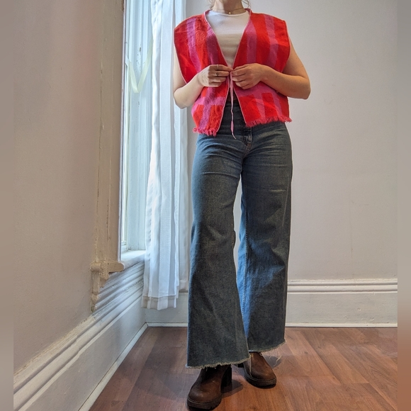 Handmade blanket vest - Picture 3 of 3